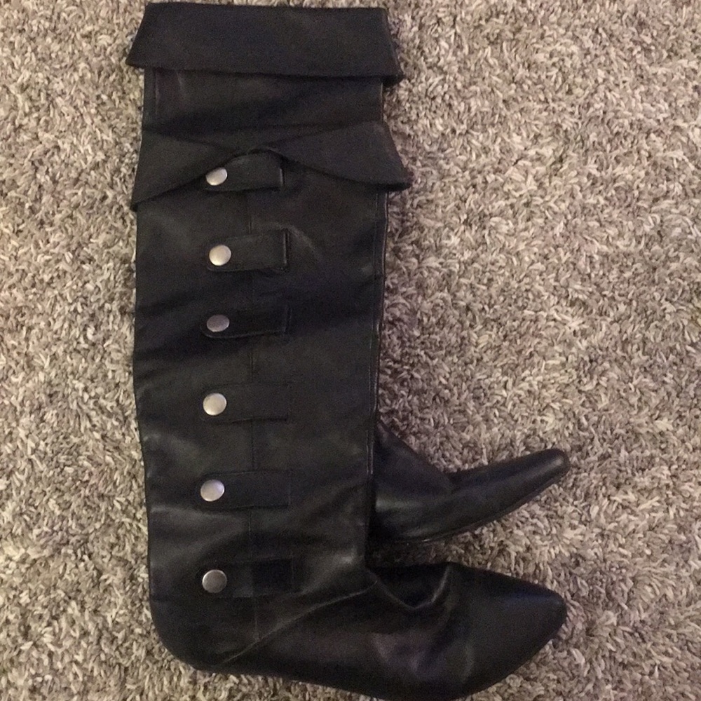 Cute Black Boots